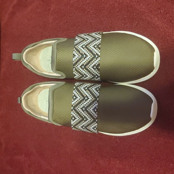 Clark's Nova Way Sneaker Size 10W Womans Cloudsteppers - Picture 5 of 5